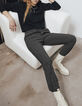 Graue Damenjogginghose mit hohem Bund und Karos-4