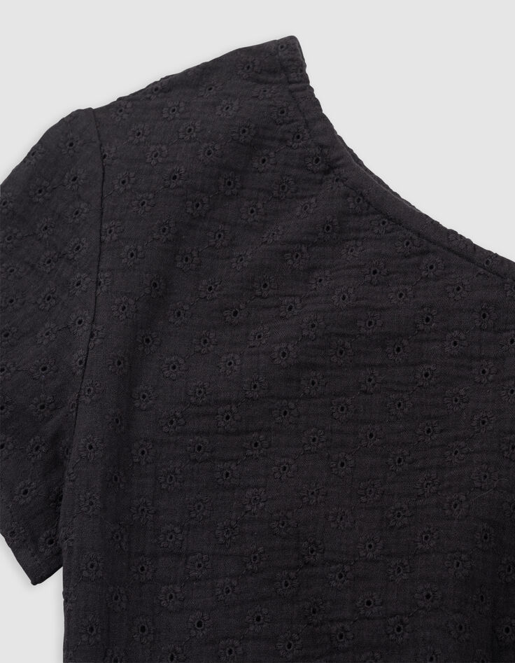 Top noir asymétrique broderie anglaise fille-6