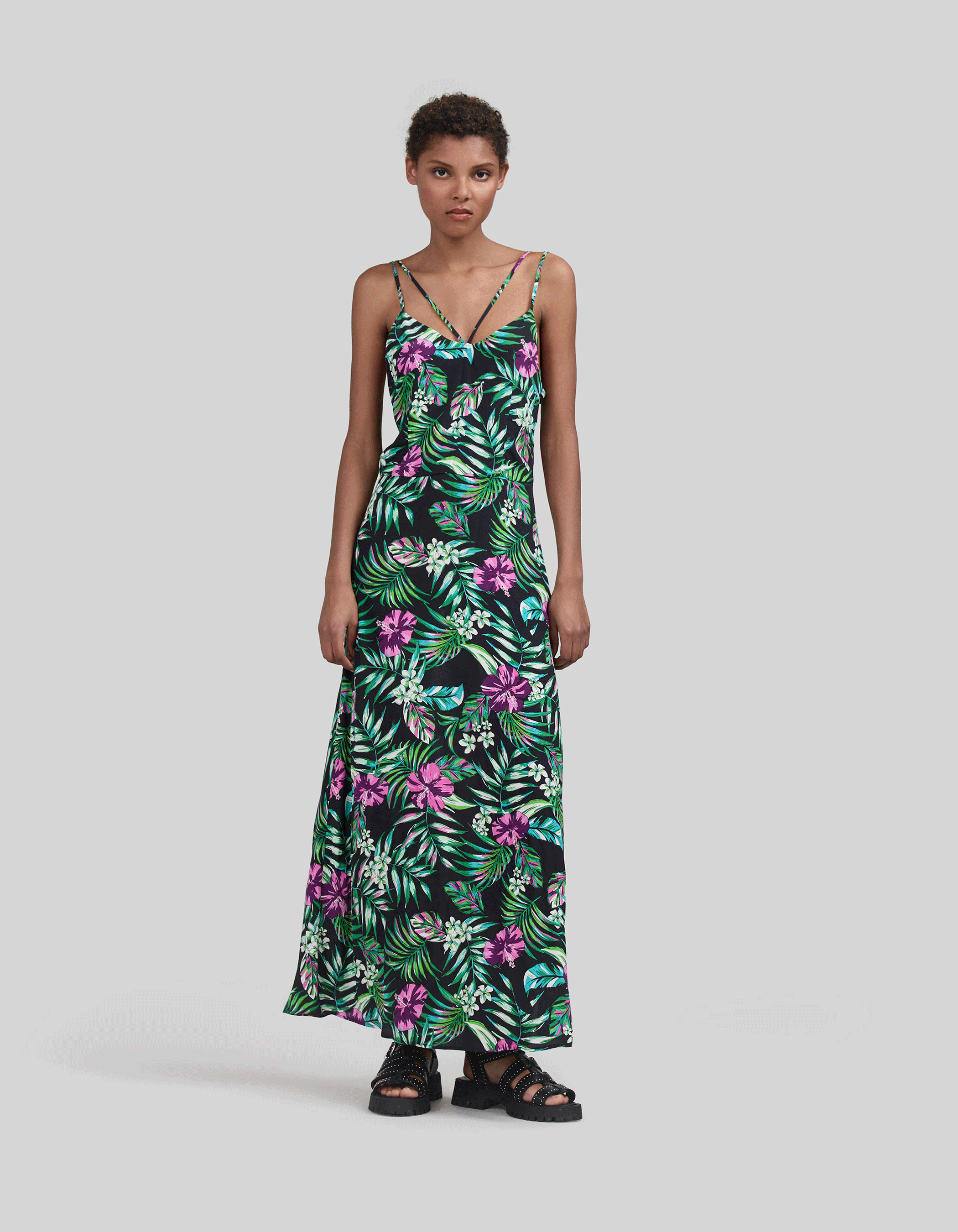 Robe Noire IKKS En Laine Taille 36 - Longueur Genou, Sans Manches - Occasion Très Bon état