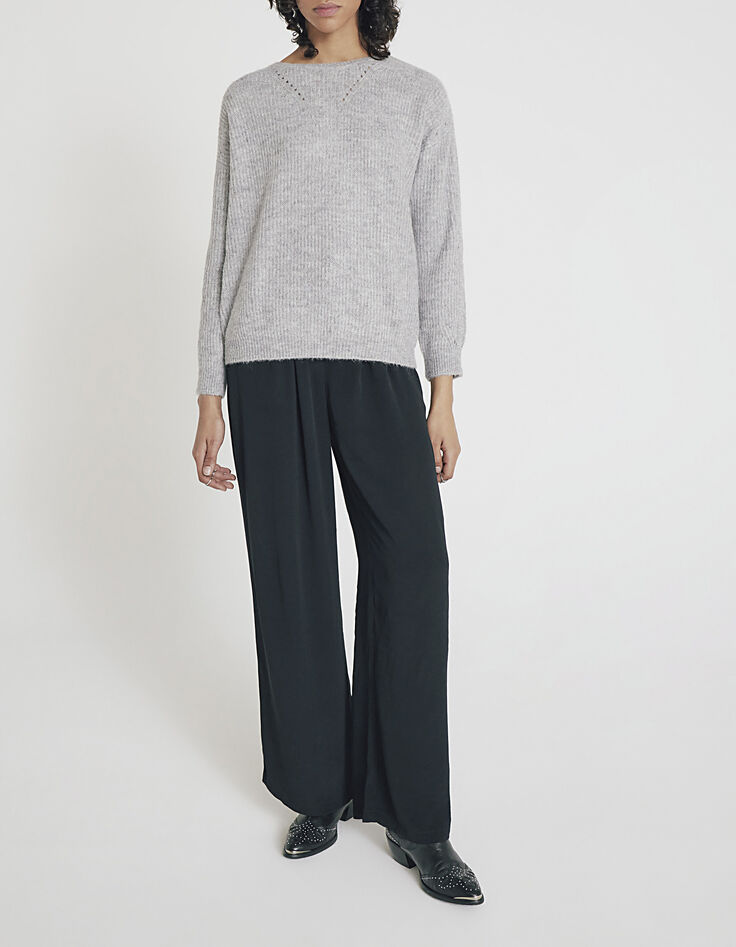 Pull gris col bateau en maille détails bijoux manches femme-6
