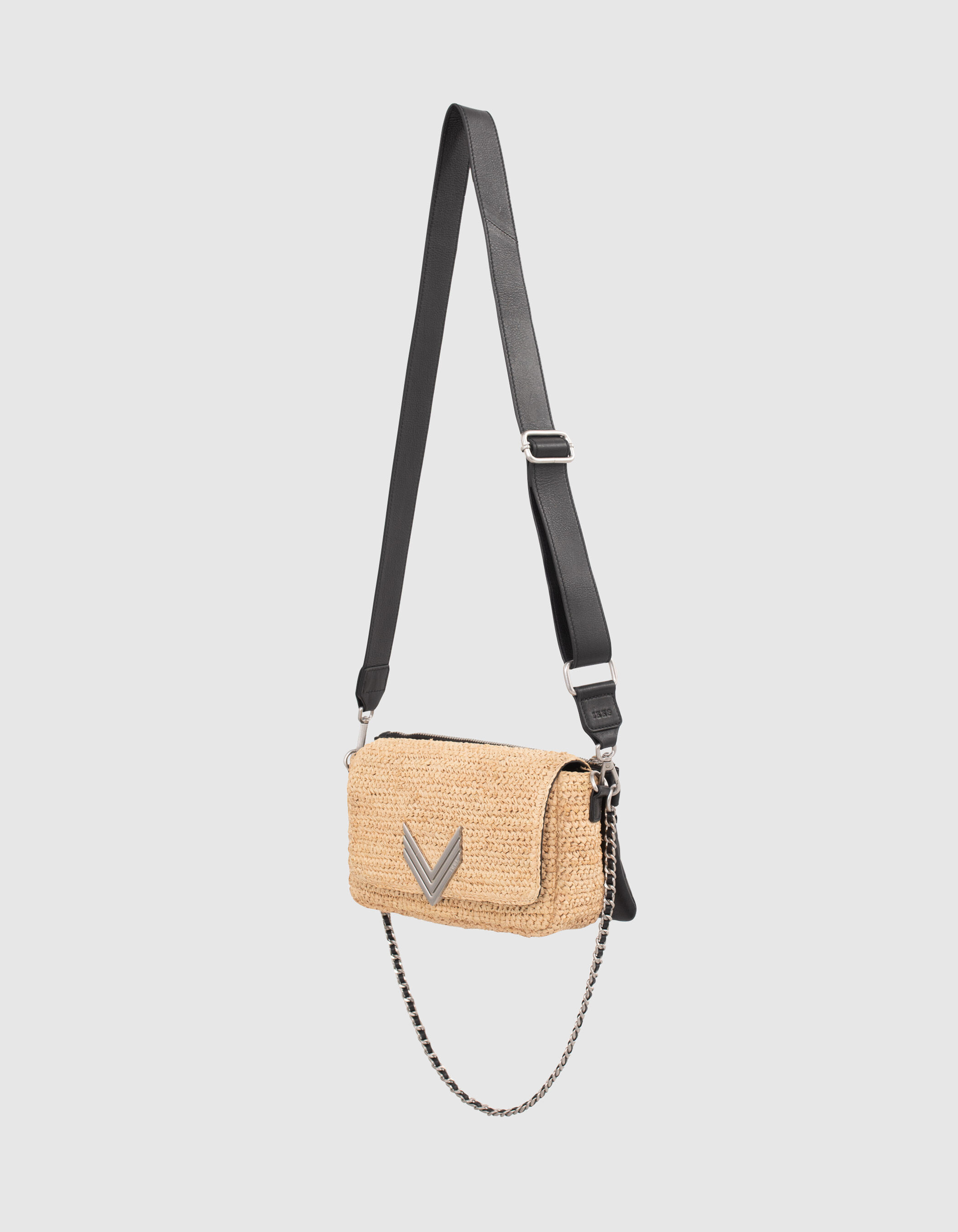 Women s woven beige raffia 111 bag