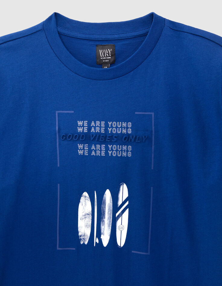 Camiseta azul algod&oacute;n surf y mensaje en relieve ni&ntilde;o-2