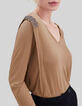 Camiseta camel lúrex hombros joya-2