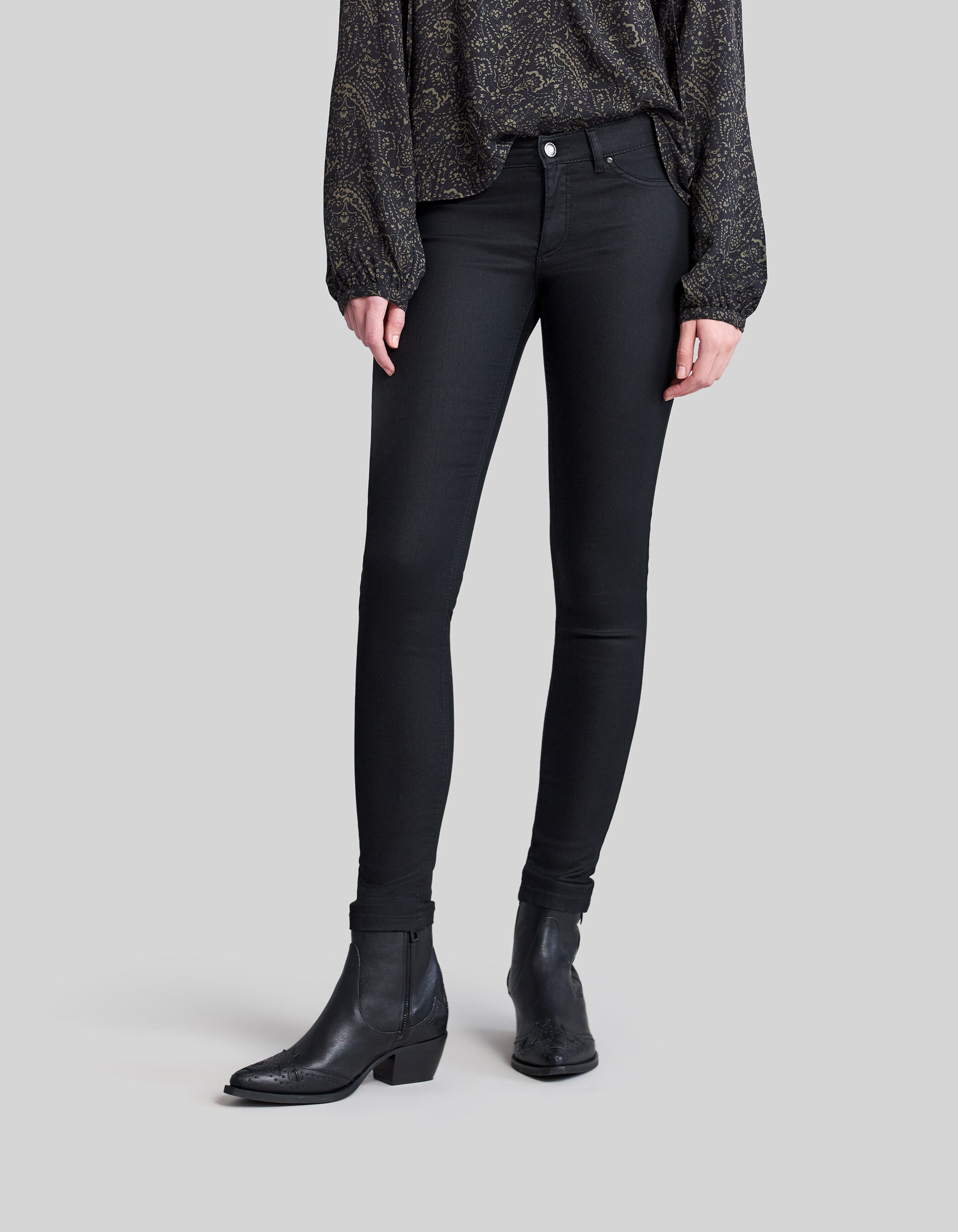 Women s black jeggings