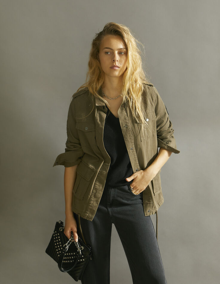 Blouson long kaki esprit saharienne motif au dos femme-1