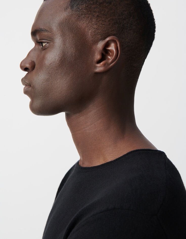 Pull noir tricot fin bords roulottés Homme-5