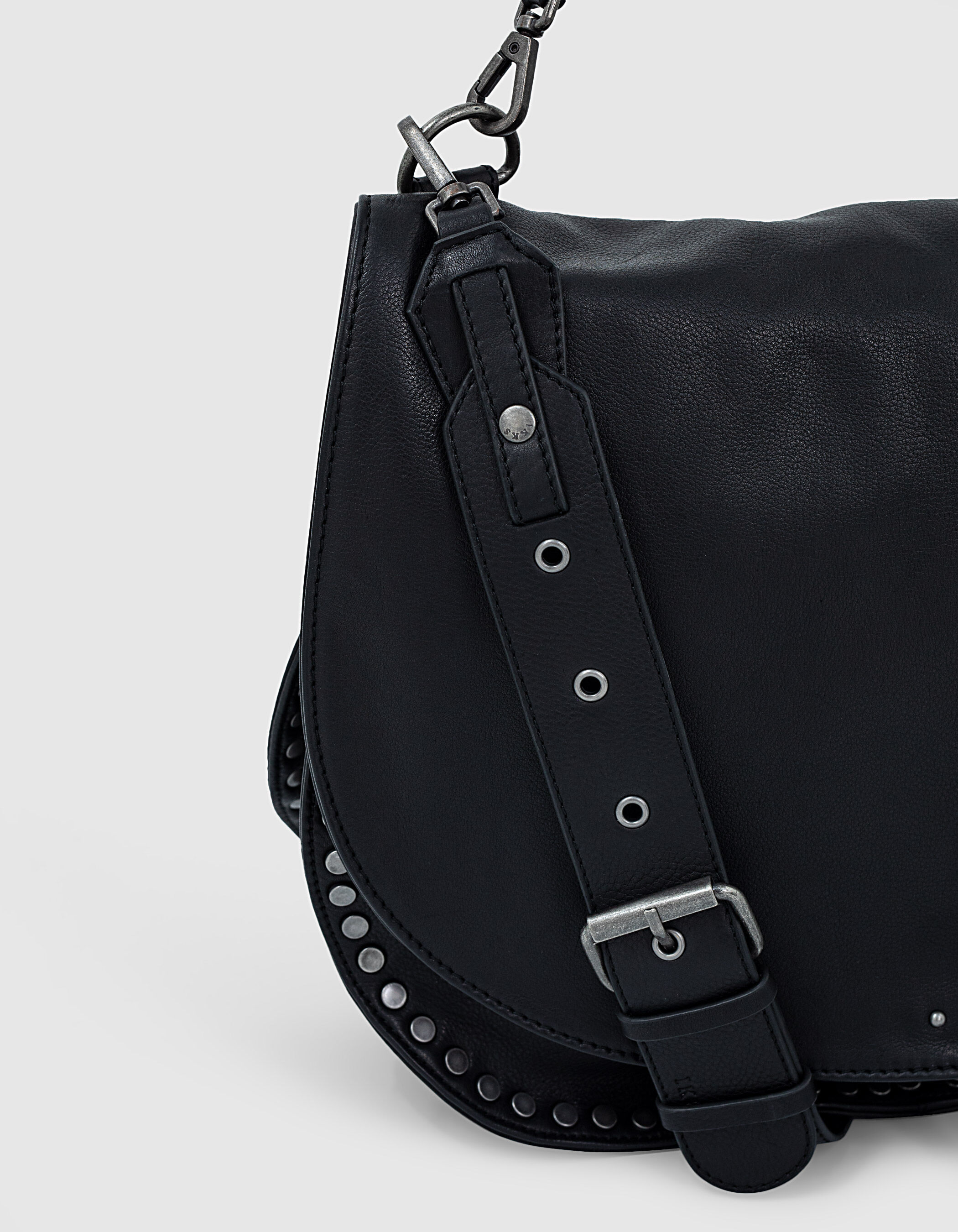 Sac besace The Plumber Rock cuir noir clous bijoux femme IKKS