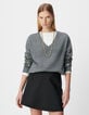 Pull en maille gris chin&eacute; d&eacute;tails bijoux pour femme-2