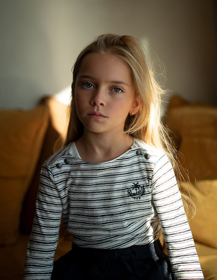2-in-1-Mädchen-T-Shirt mit Streifen und Top mit Stickerei-1