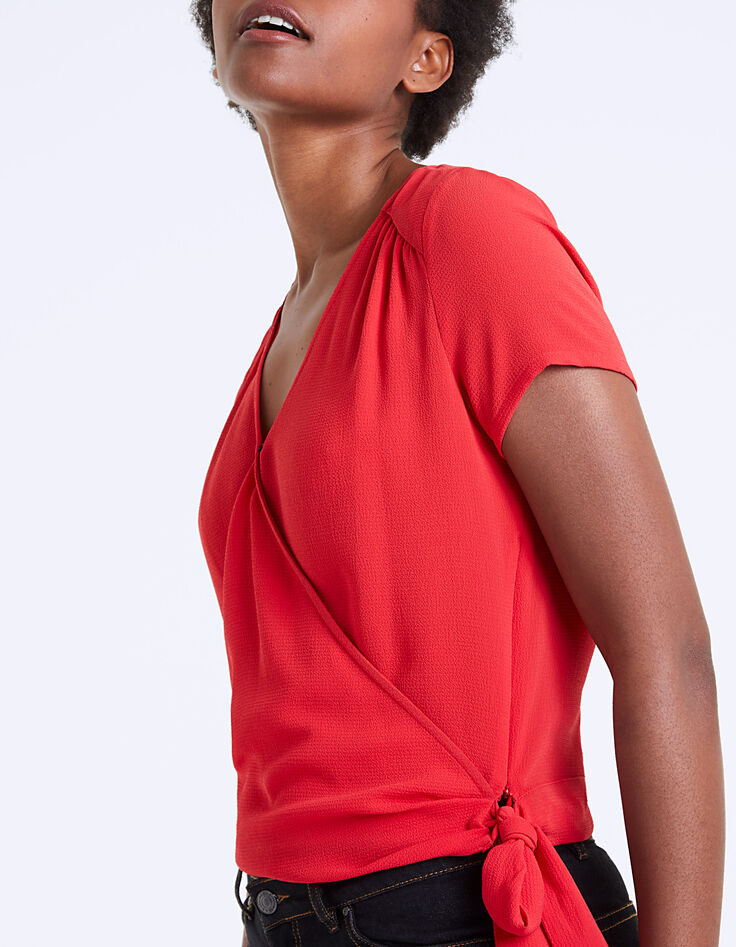 Top en crêpe rouge encolure cache-cœur femme-4