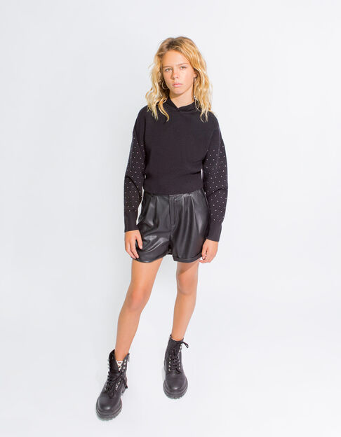 Short noir esprit rock fille