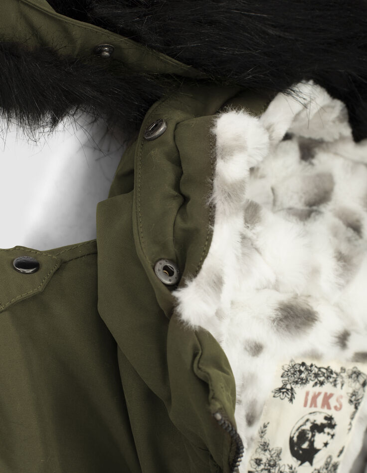 Parka kaki fourrée camouflage fond blanc fille-2
