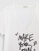 Wei&szlig;es Damen-T-Shirt mit Schriftzug und Nieten-5