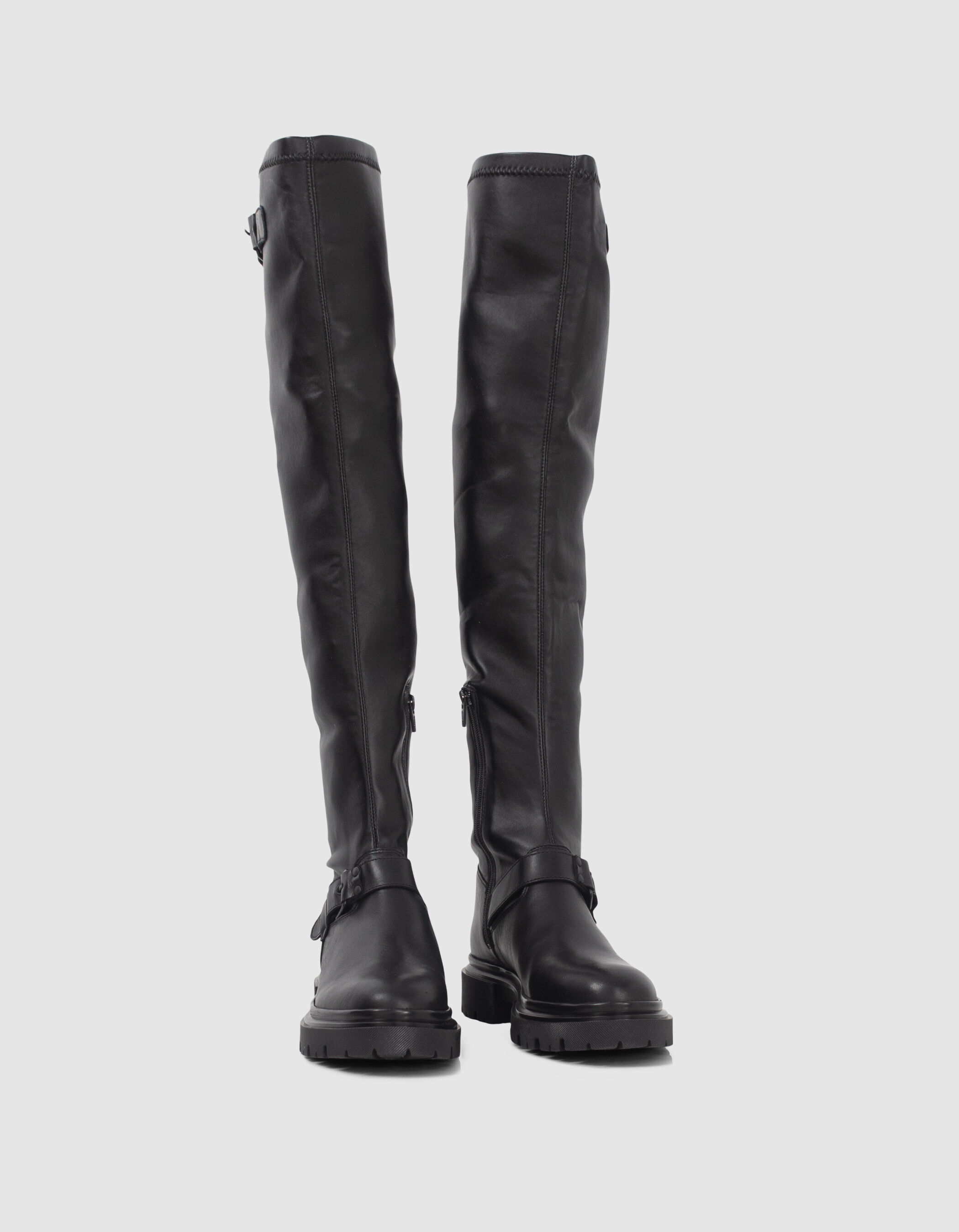 Cuissardes noires sales en cuir