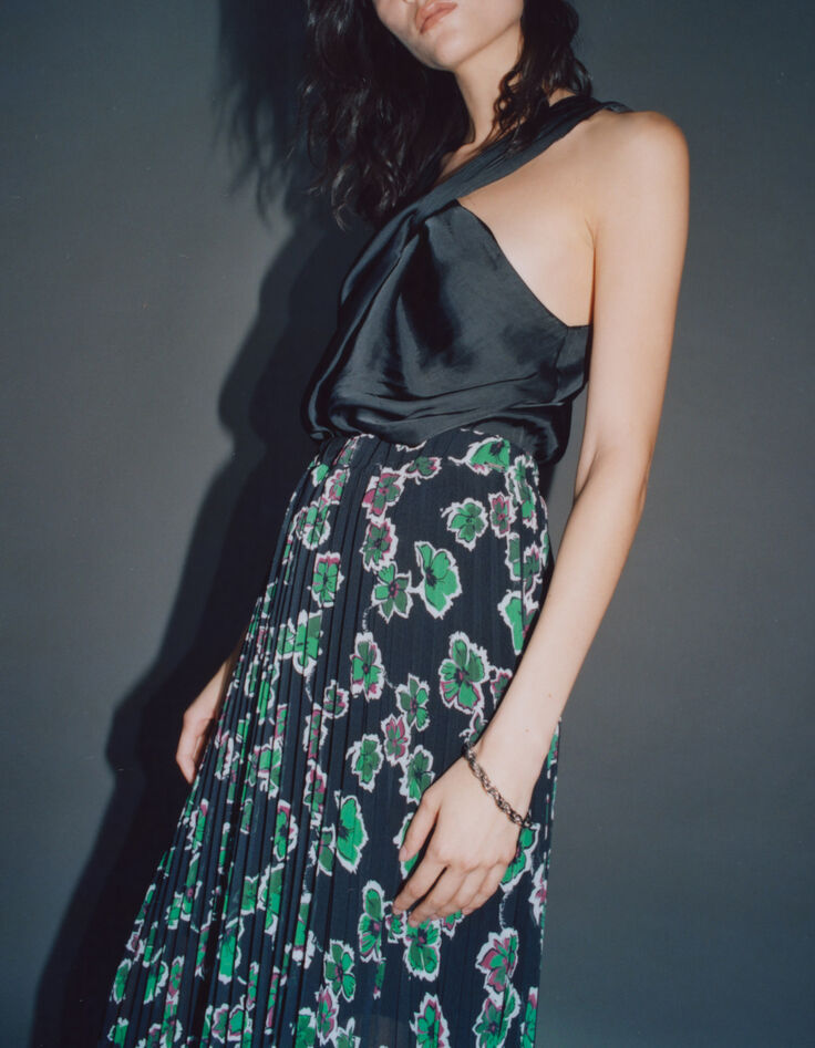 Langer, schwarzer Damenrock mit Maxi-Blumenprint-4