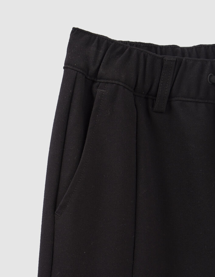 Schwarze Jungencargohose im Jogginglook-6