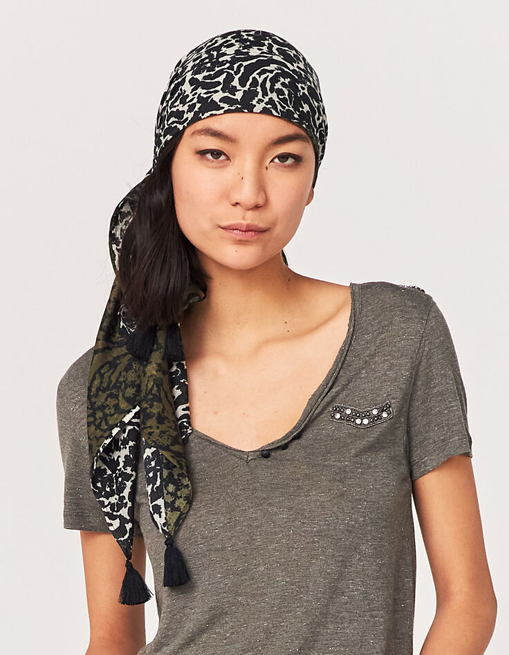 Chèche  imprimé thème bicolore détails pompons femme-4