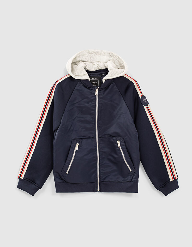 Marineblaue College-Jungenjacke mit Streifenbändern -1 Marineblaue College-Jungenjacke mit Streifenbändern -1
