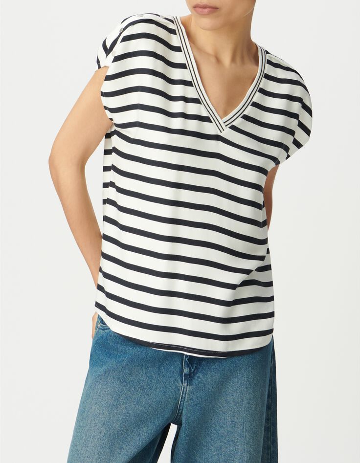 Top ray&eacute; &eacute;cru &agrave; pressions m&eacute;talliques-1