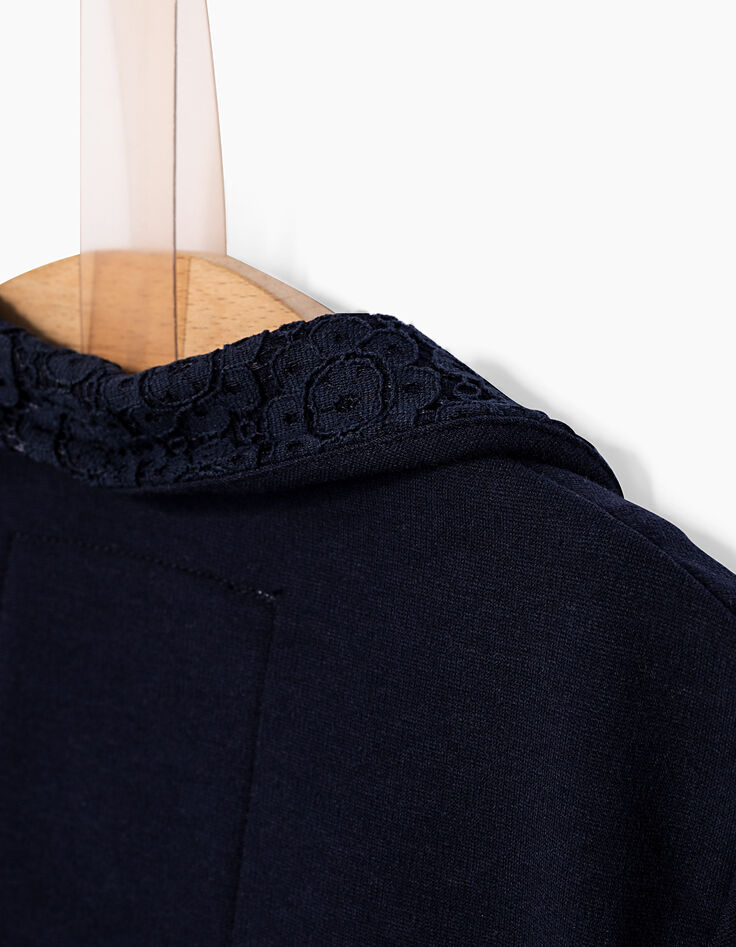 Marineblaue Mädchen-Strickjacke mit Spitzenkragen-6