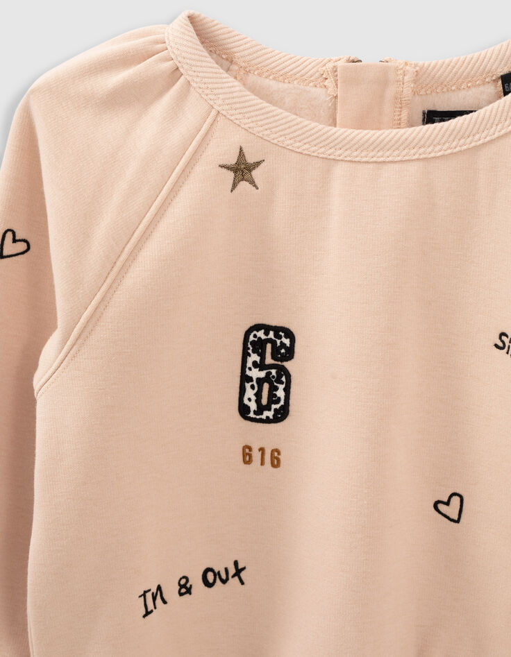 Sudadera rosa empolvado con bordados y parches niña-2