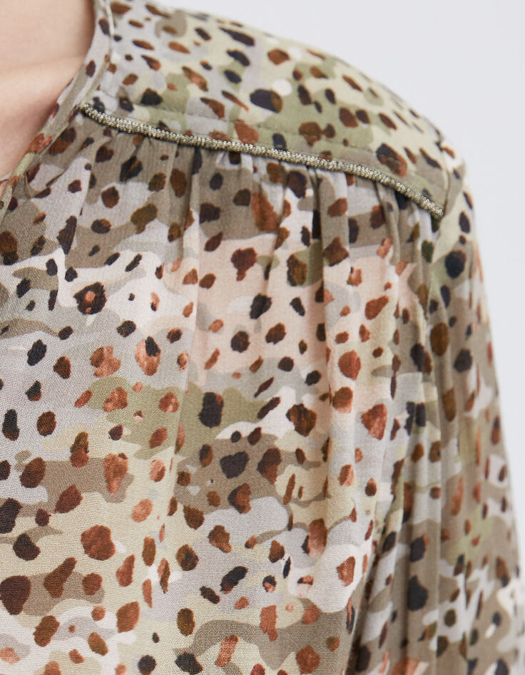 Mandelgrüne Damenbluse mit Animalprint-5
