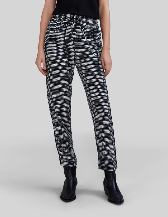 Women’s black LENZING™ ECOVERO™ graphic print trousers - IKKS