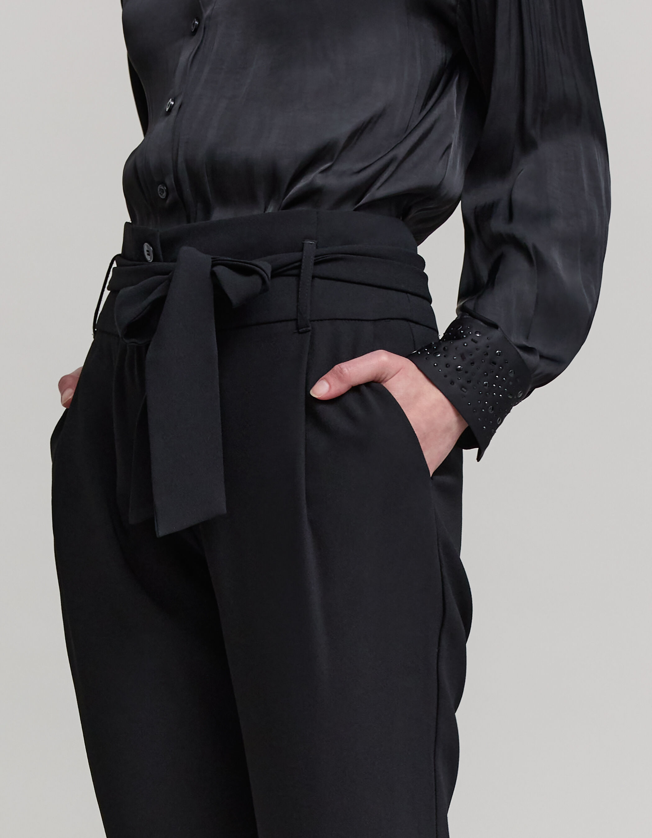 Pantalon noir hot sale en crepe femme
