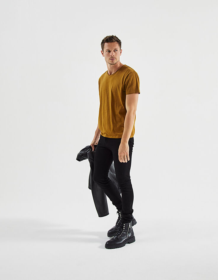 Camiseta L'Essentiel cobriza cuello pico Hombre-7