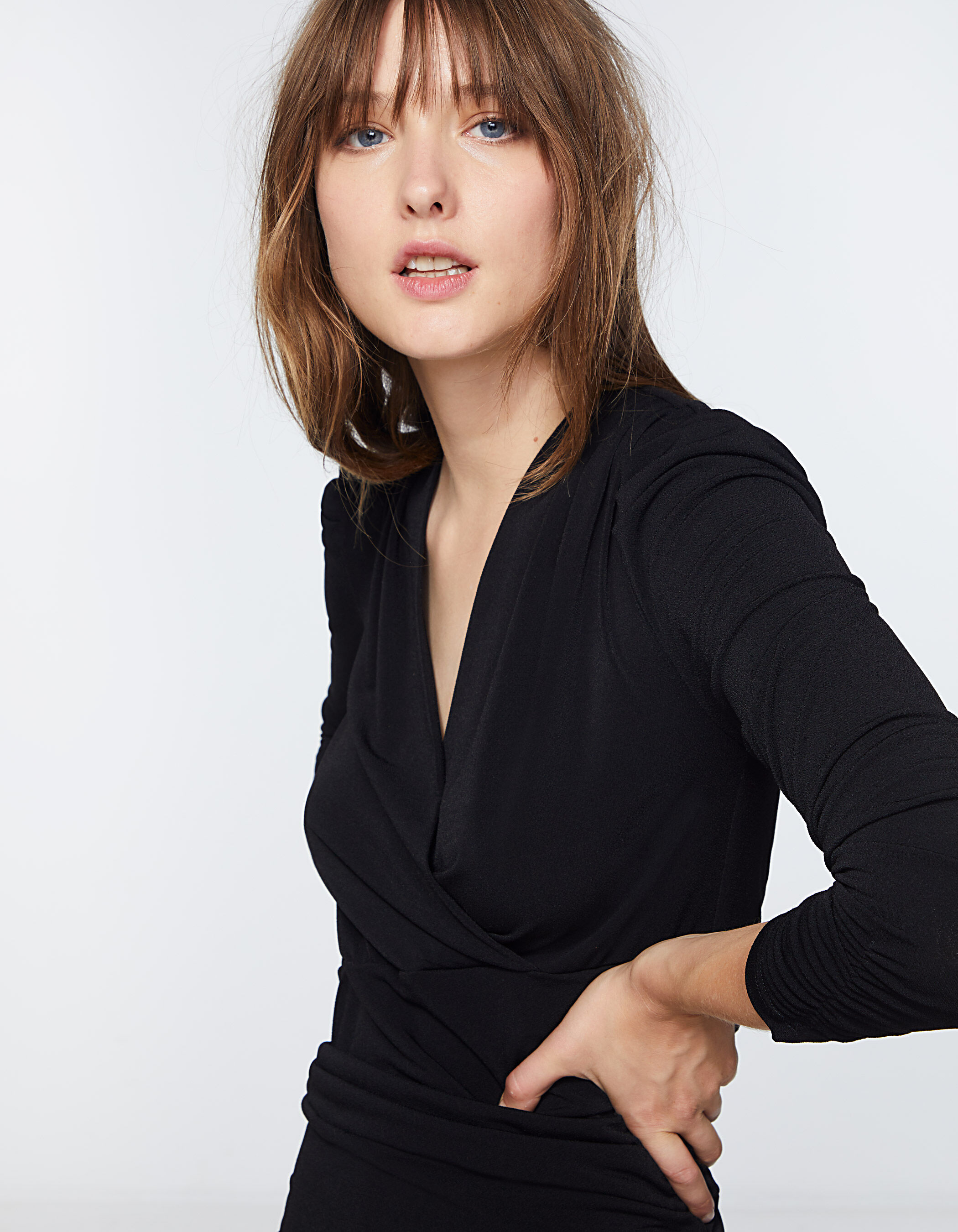 Robe noire pres online du corps