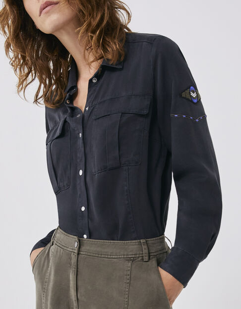 Chemise noire en Lyocell® décor badges Femme