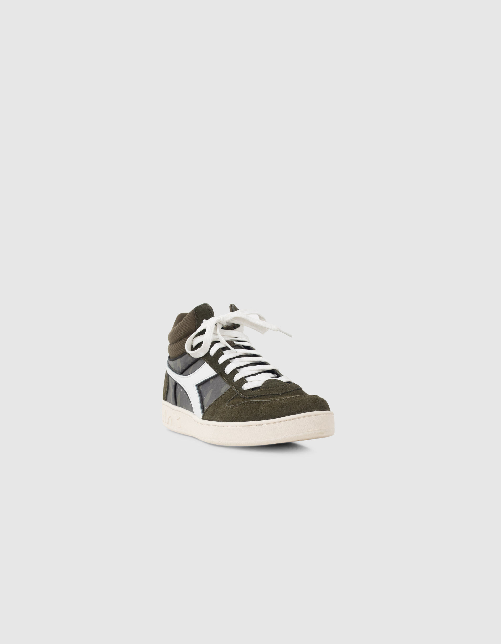 Ikks basket shop