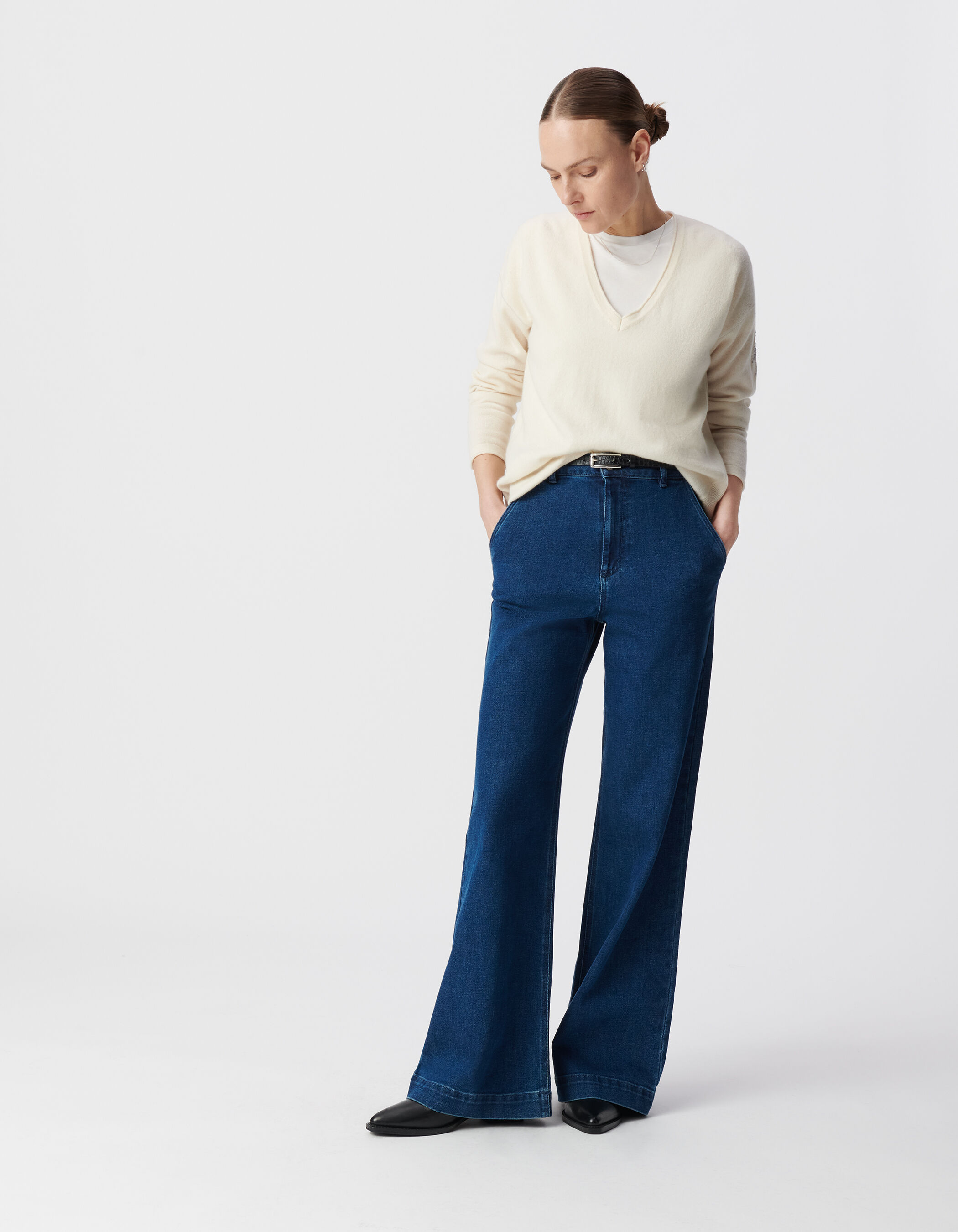 Women s ecru pure cashmere knit V neck sweater