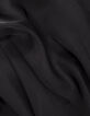 Blusa negra de rejilla con bordado floral-6