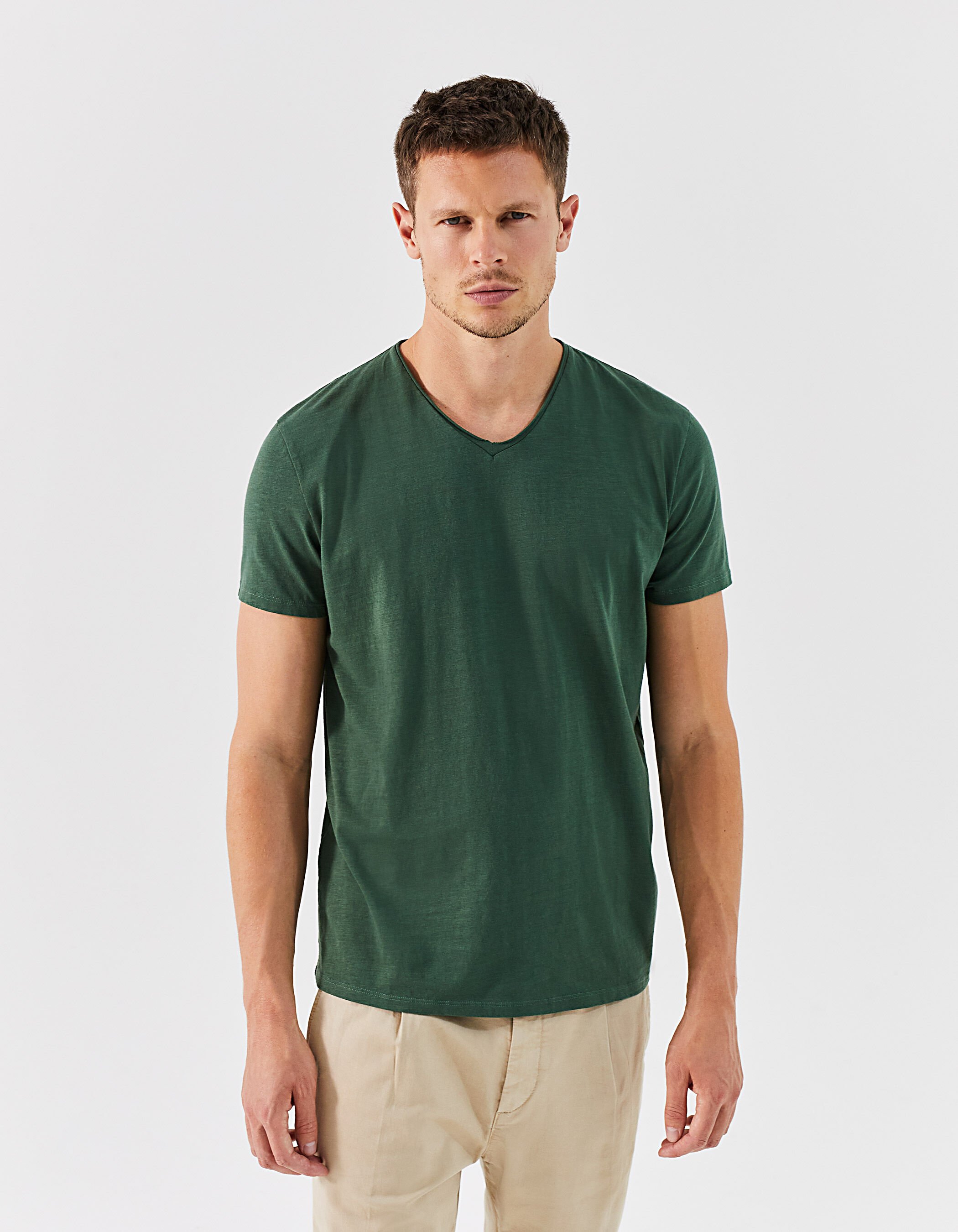 T sales shirt legergroen