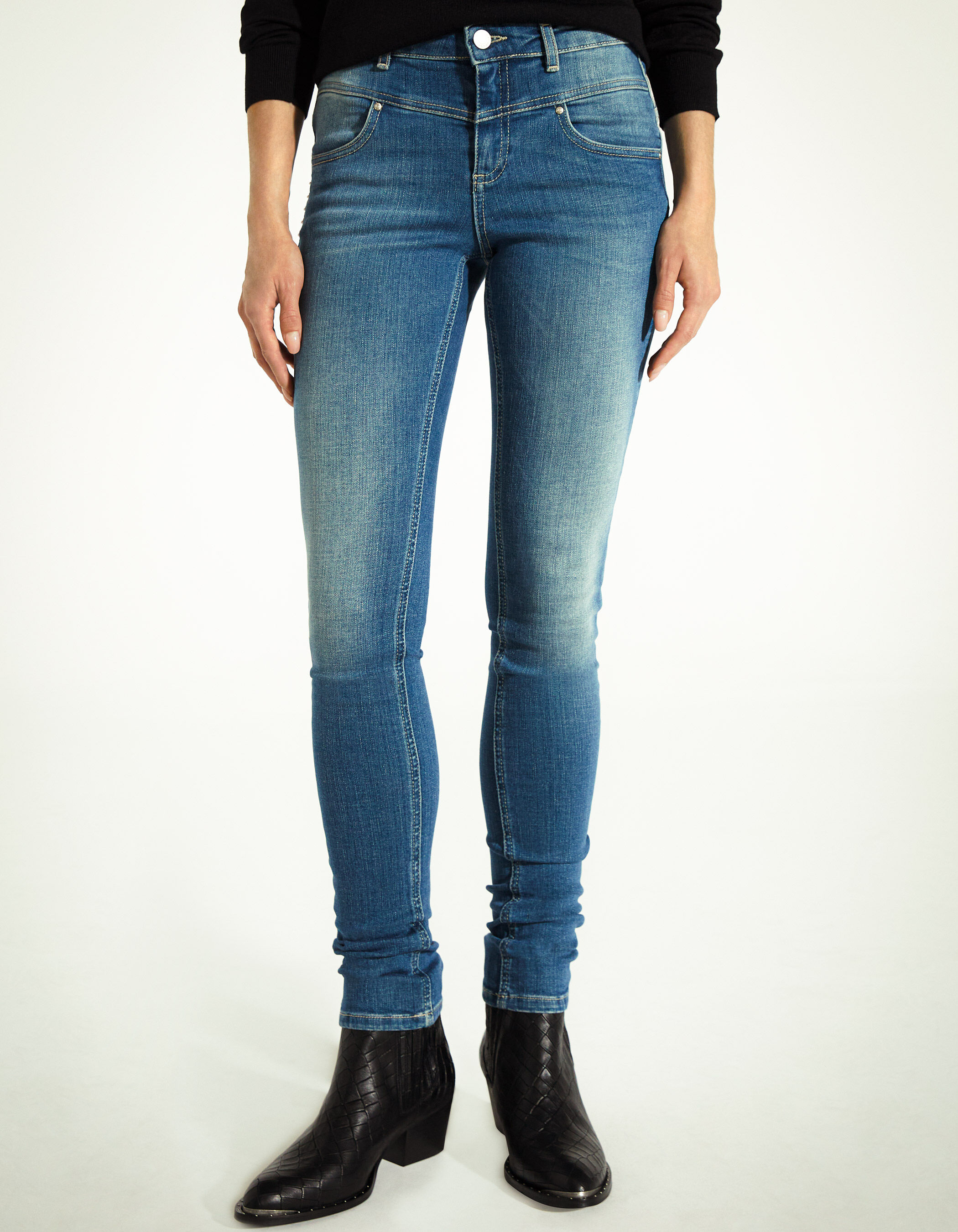 Women s blue pierced sculpt up mid waist slim jeans