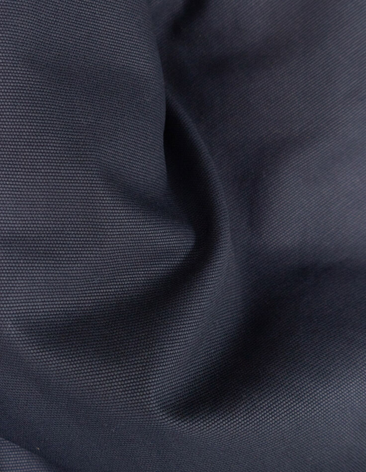 Schwarzer Jungenparka mit vielen Taschen und Velourskragen-10