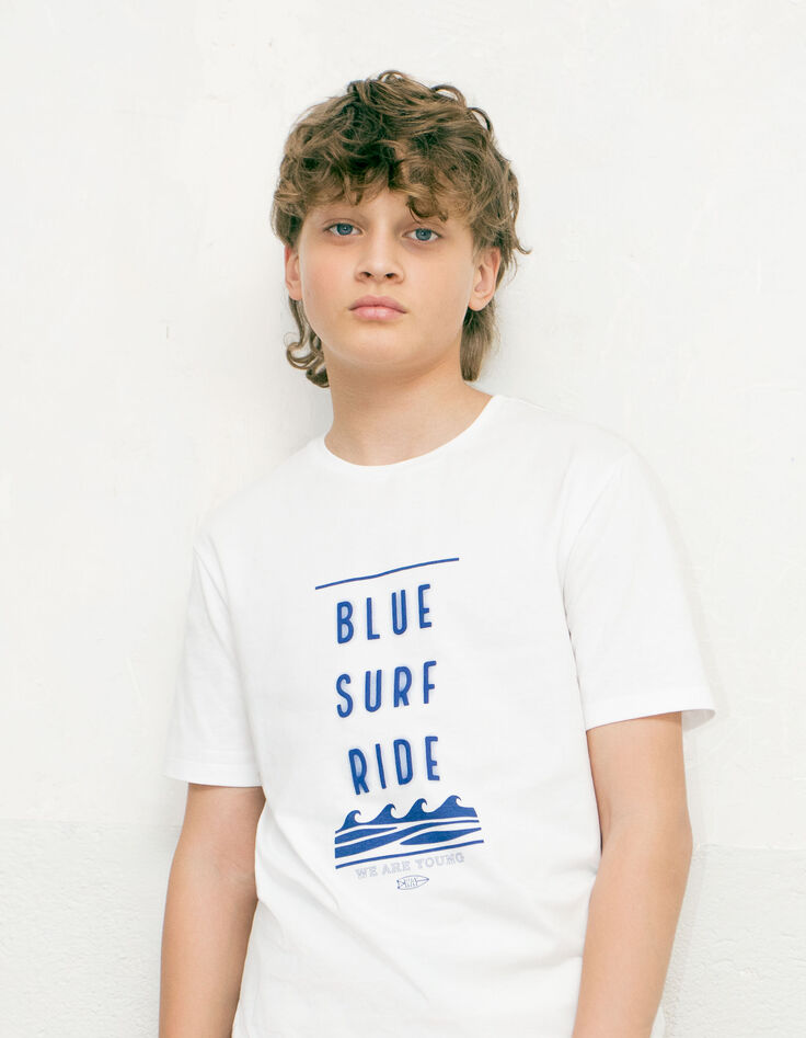 Boys' white T-shirt with rubber slogan and waves IKKS