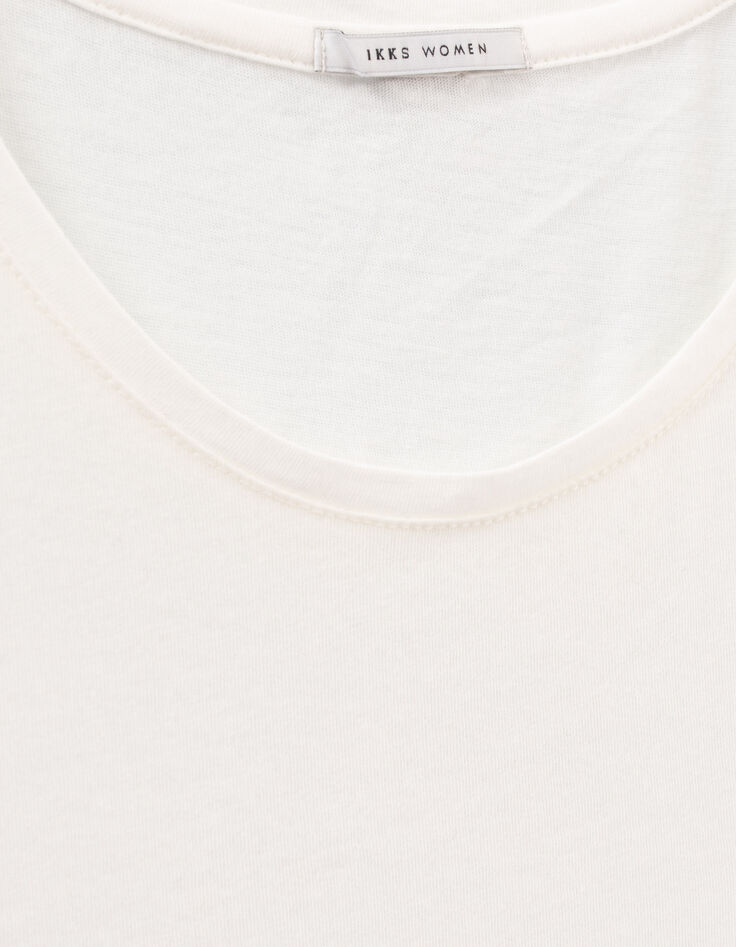 Weißes Damen-T-Shirt mit Message und Ziernieten in Lila-6