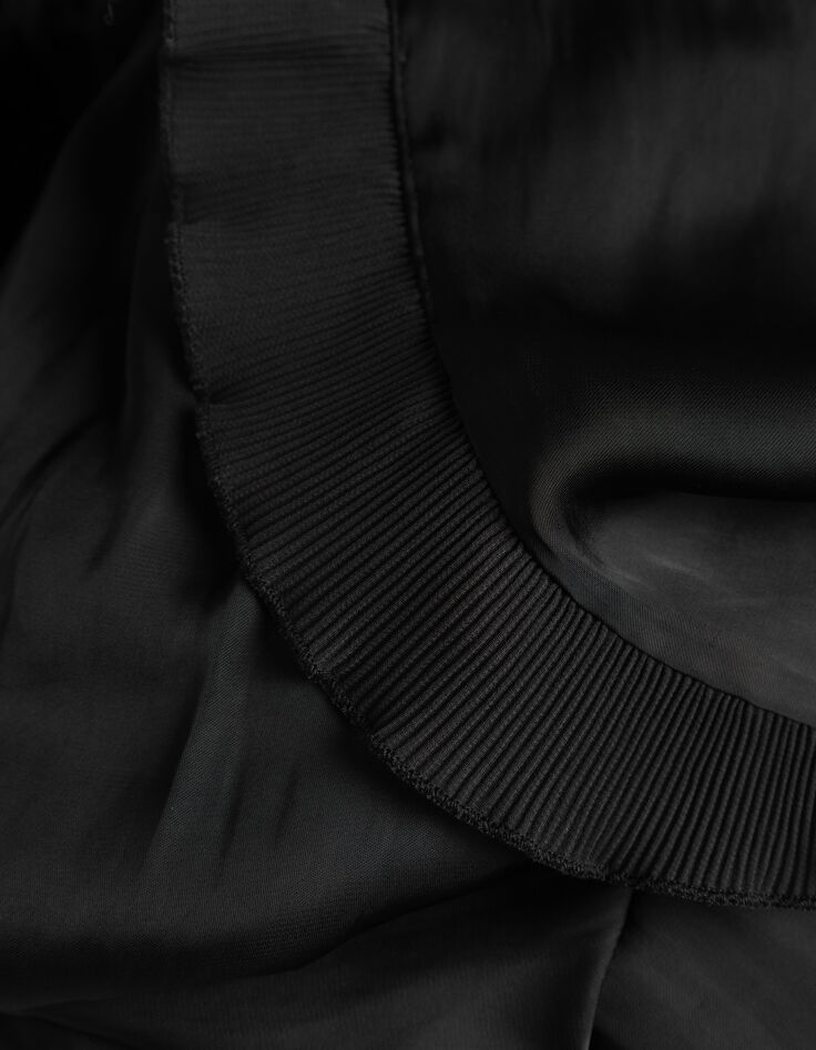 Schwarzes Damensatinkleid Plisseerüschen-7