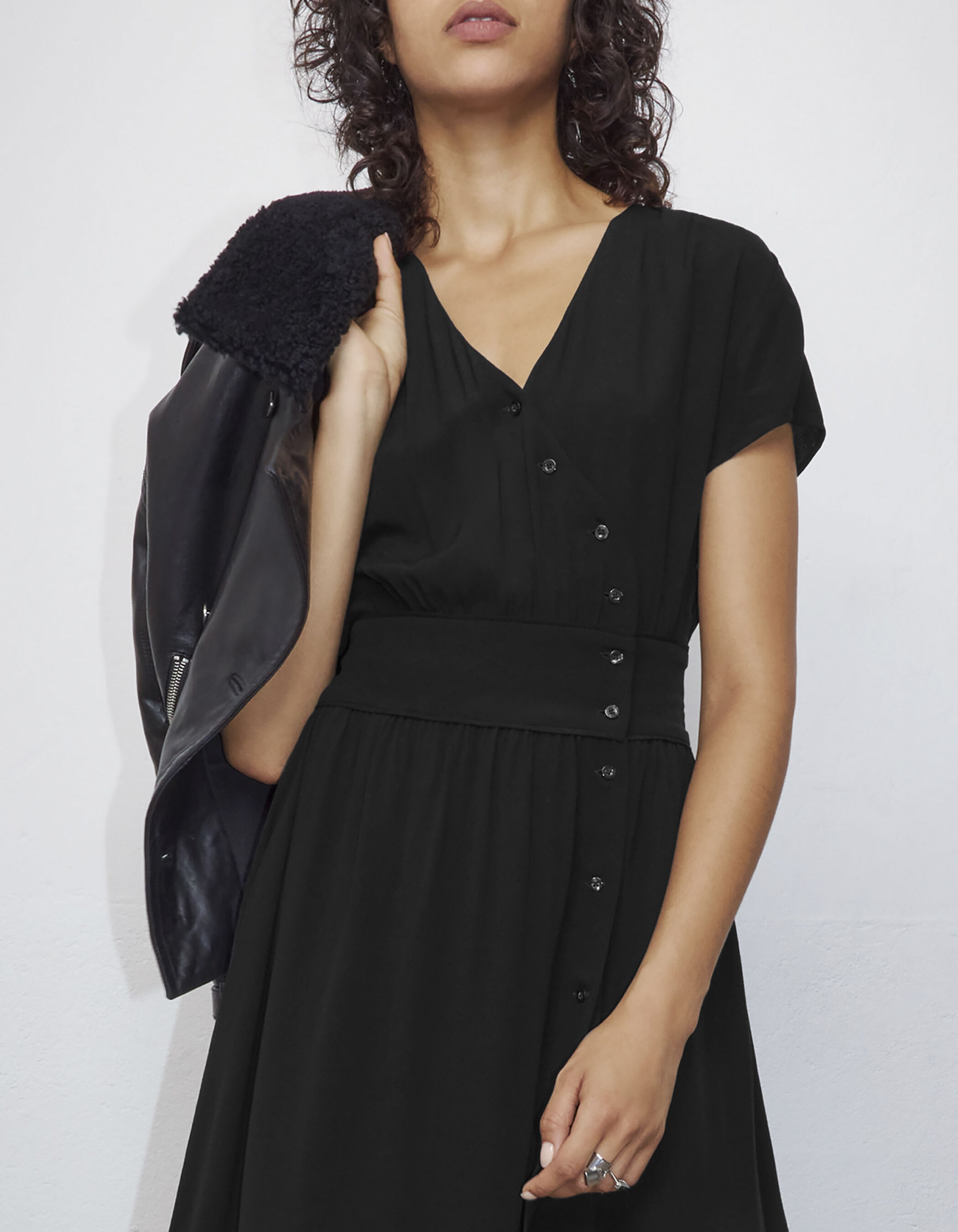 Robe midi boutonnee noire en crepe femme IKKS