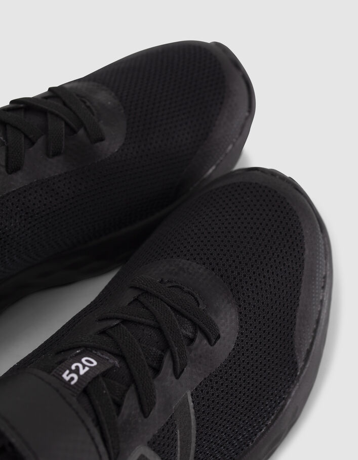 Schwarze Baskets New Balance 520-6