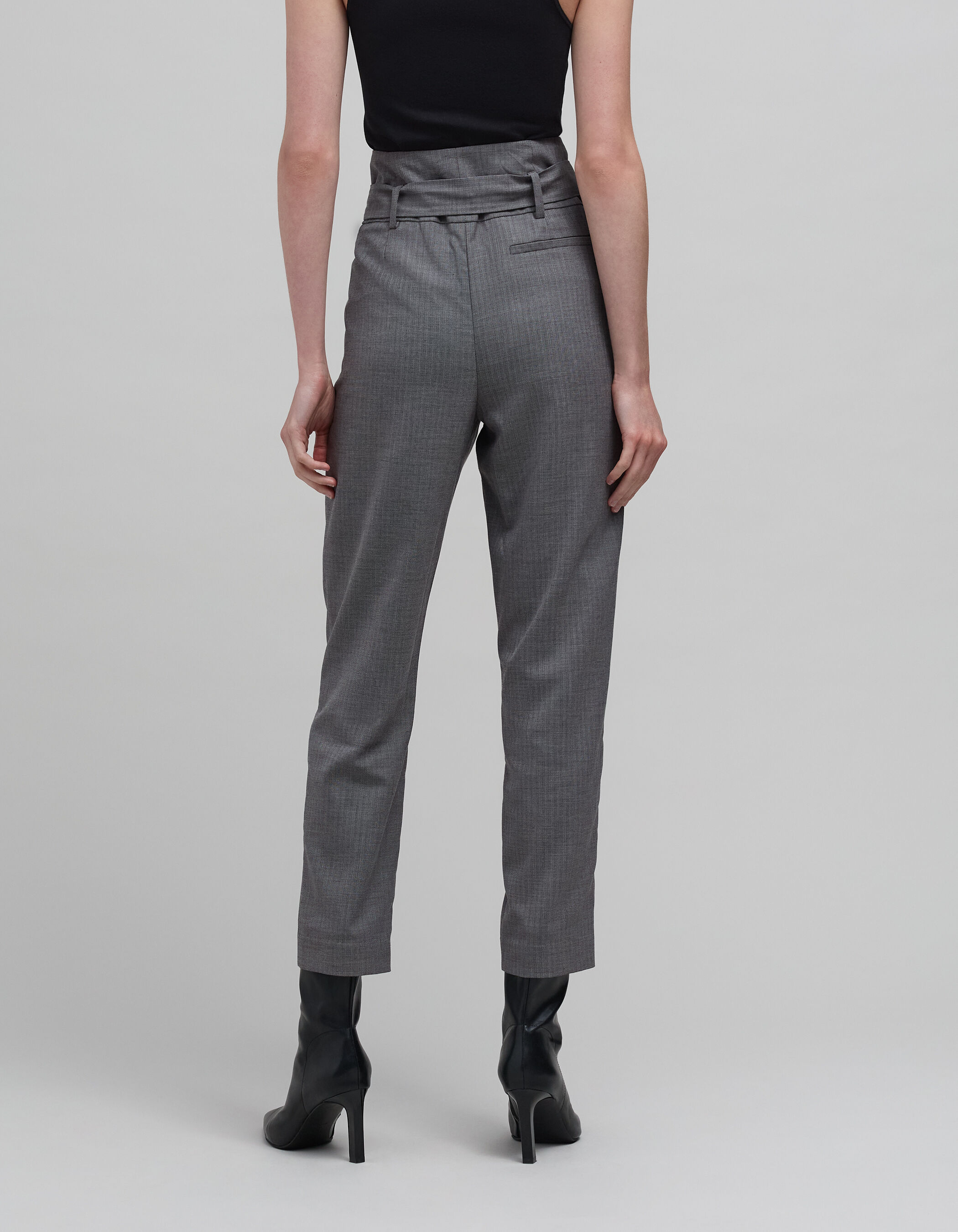 Pantalon carotte gris femme online