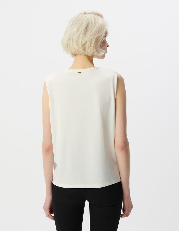 Wit t-shirt met fluwelen hartenvulling-3 Wit t-shirt met fluwelen hartenvulling-3