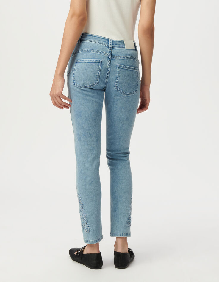Blaue Slim-Damenjeans hoher Bund 7/8.-Dekor Stick-5 Blaue Slim-Damenjeans hoher Bund 7/8.-Dekor Stick-5
