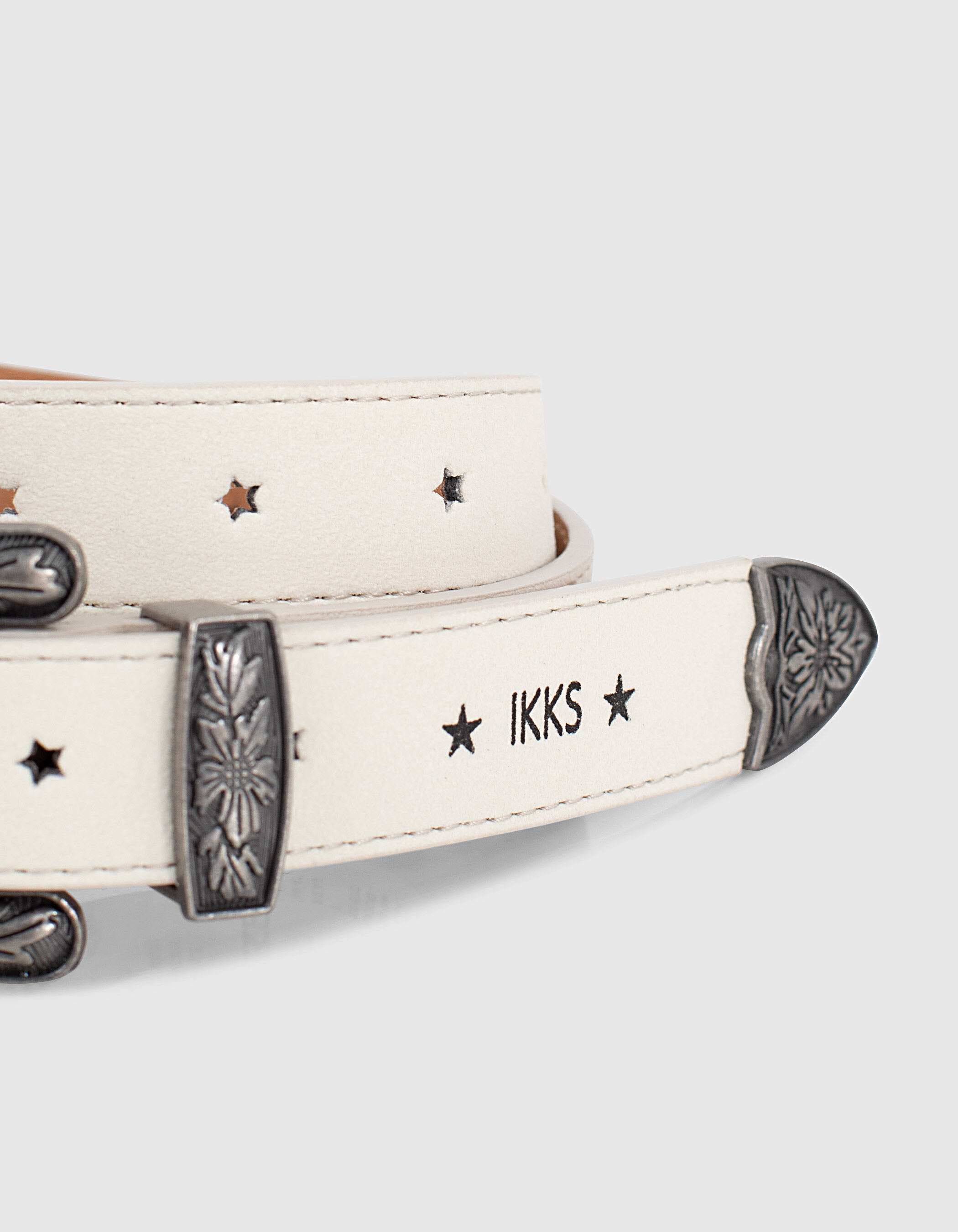 Ceinture beige clair chine suedee decoupes etoiles fille IKKS