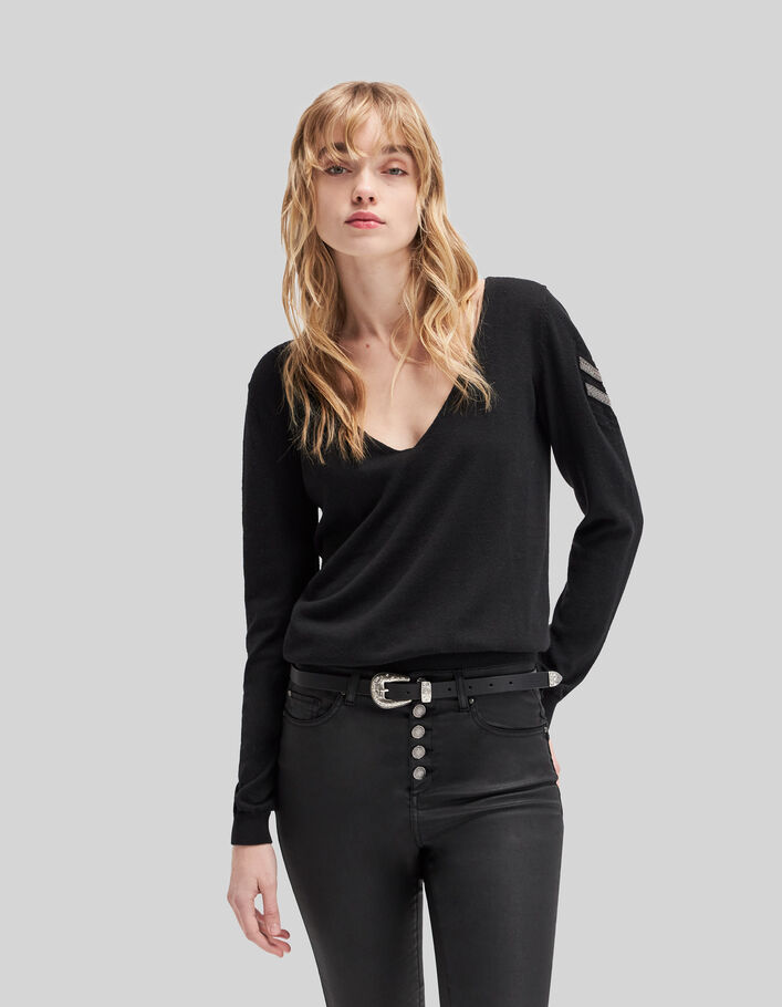 Pull maille tricot noir bijoux esprit militaire femme-2