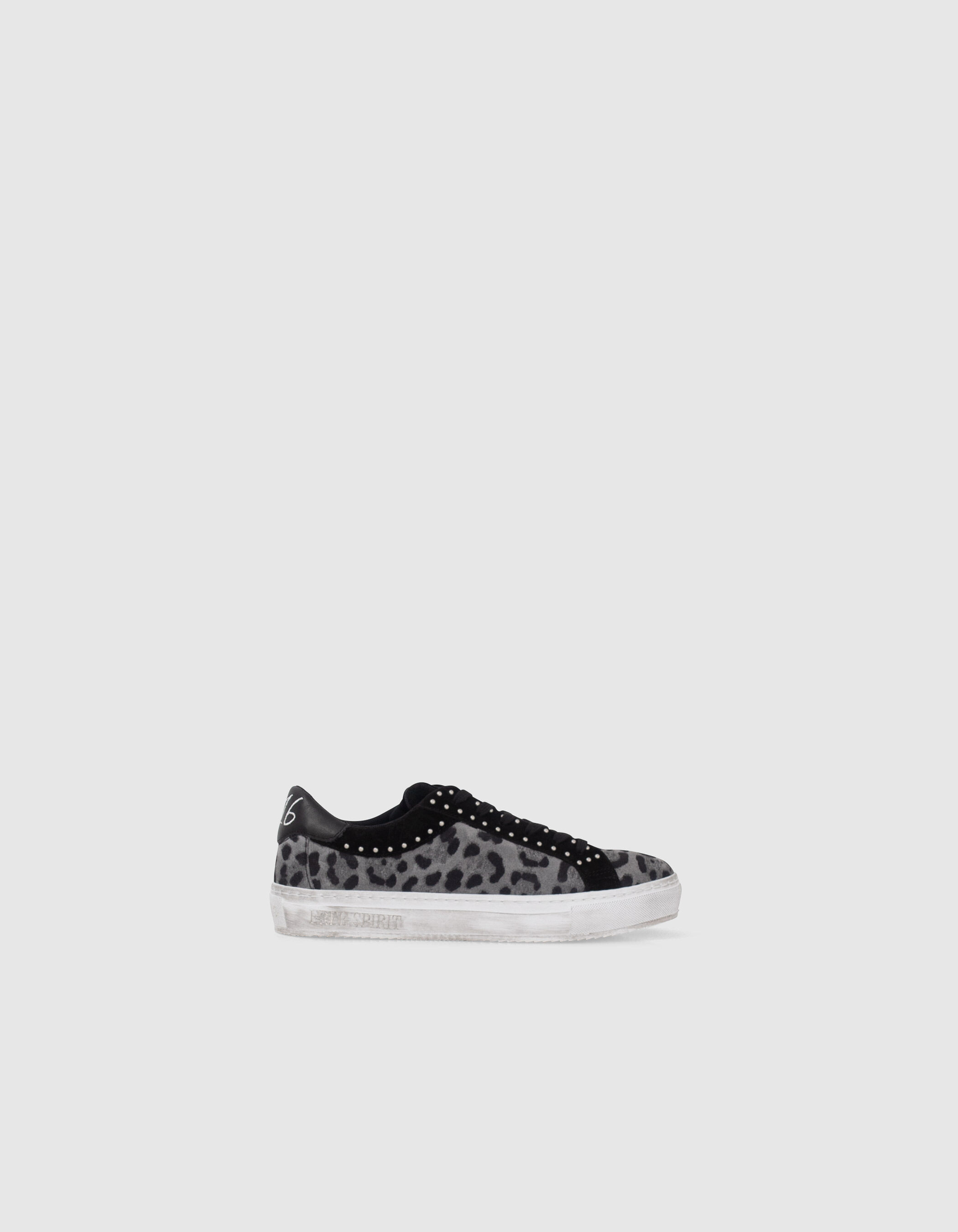 Leopard studded converse online