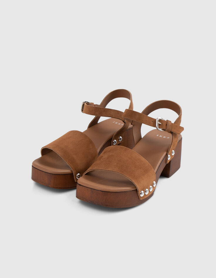 Camelbraune Damensandalen aus Veloursleder mit Holzabsatz-2