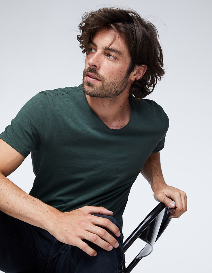 Men’s Racing green Essential V-neck T-shirt-1
